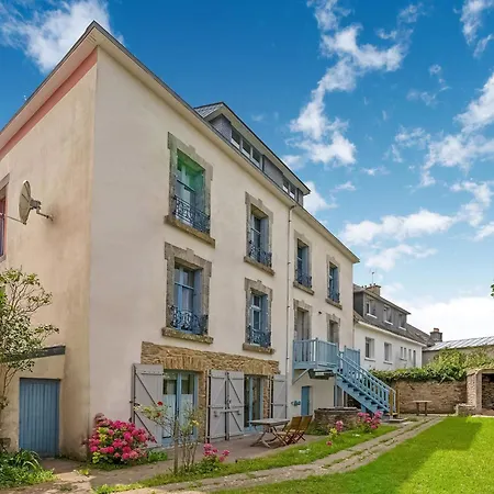 Spacious With Private Pool And Garden, Cleaning Included Le Pouldu