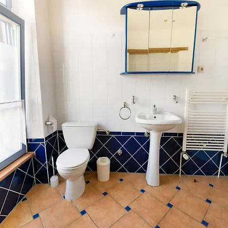 Spacious With Private Pool And Garden, Cleaning Included Apartment Le Pouldu